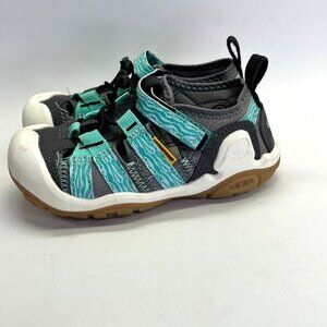KEEN Knotch Creek Water Hiking Shoes Youth US Size 11 Steel Gray Waterfall Beach